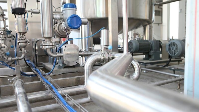 Process field devices using industrial networks to communicate