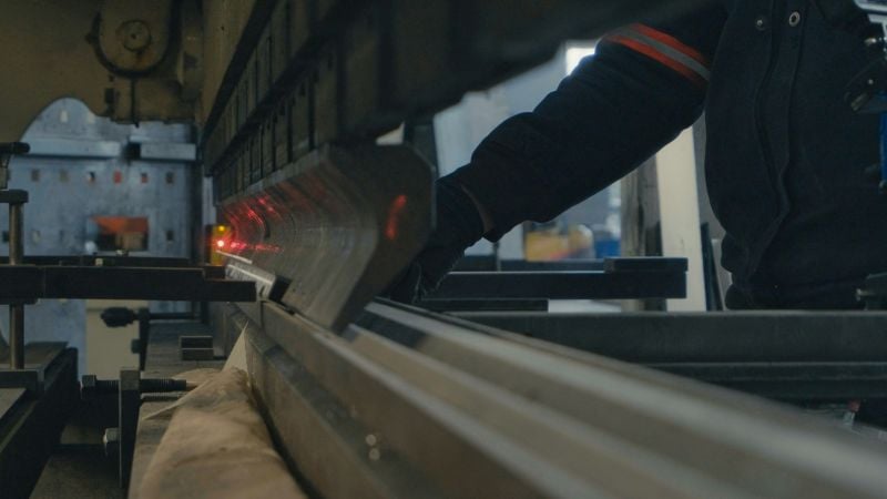 The EMC-HP cylinder is designed to bring precision and power to heavy-duty applications like metal forming