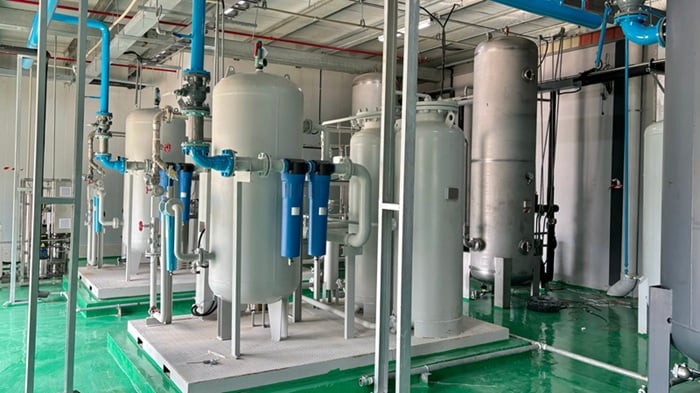 Figure 1. A standard industrial compressor application.