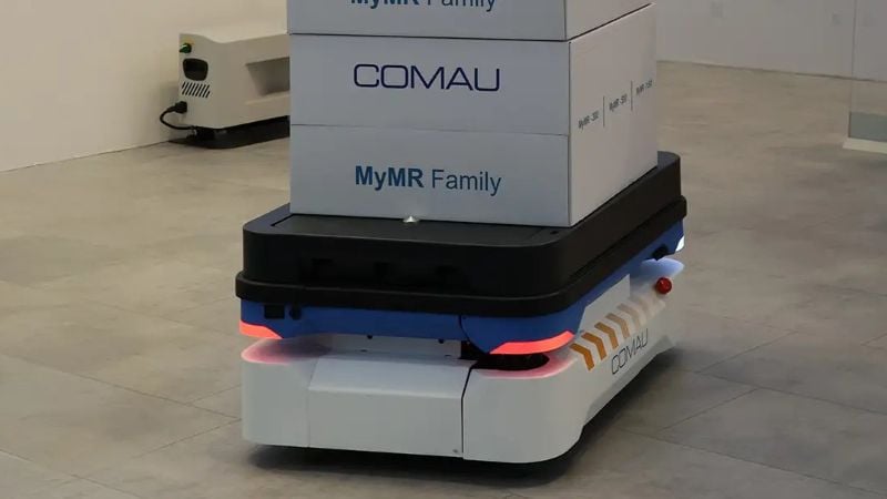 Comau has designed its newest robotic solutions to tackle applicationsi n a variety of sectors, including logistics and manufacturing