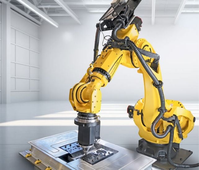 FANUC’s new M-950iA is a heavyweight robot that features a 500 kg payload and 2,830 mm reach.