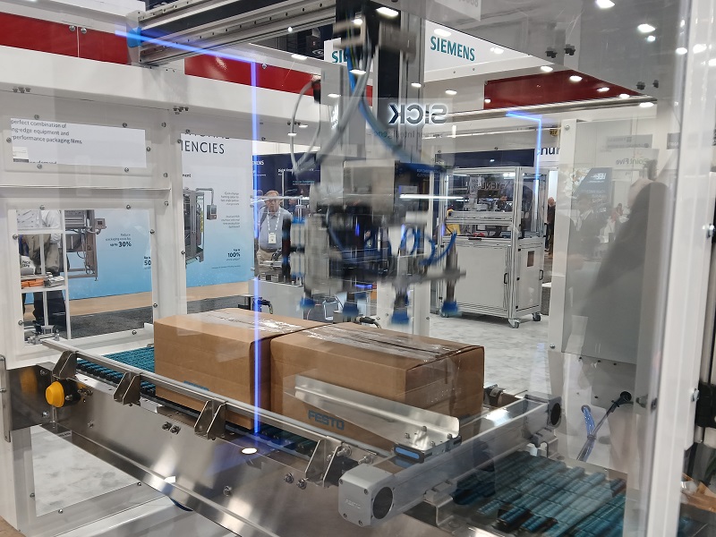 The high-speed action of a cartesian palletizing system.