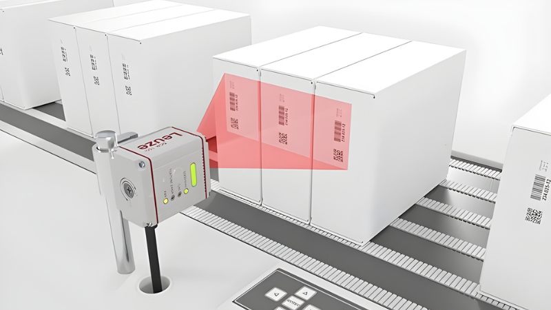 The DCR 100i reads multiple bar codes on moving packaging, demonstrating its wide field of view and high-speed capture capability