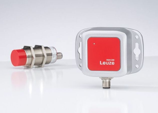 The RDH 100 (left) and 200 series RFID readers from Leuze