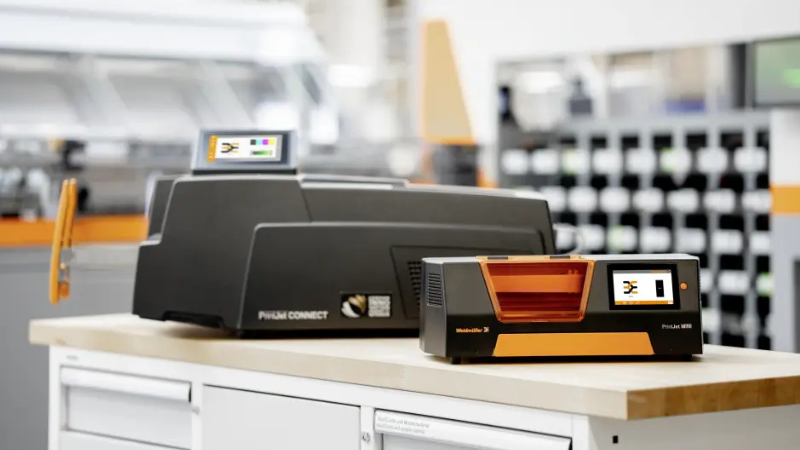 The PrintJet MINI is fully portable and can be moved between work areas