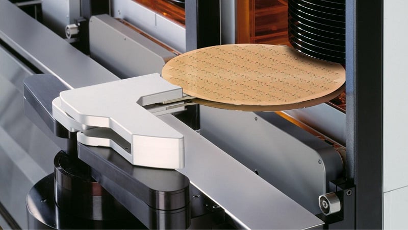  Figure 1. Handling wafers can be one of the most delicate and expensive robotic operations.