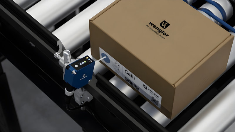The P1PF sensor being used to determine package type via color sticker
