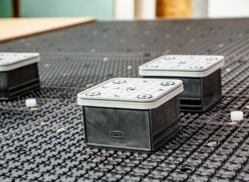 Schmalz’s VCBL-R and VCBL-N vacuum blocks provide a membrane-coated suction plate to protect parts.