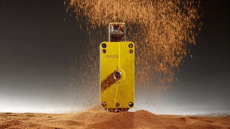 The STM 515 Extreme solenoid interlock is designed for use in harsh environments.